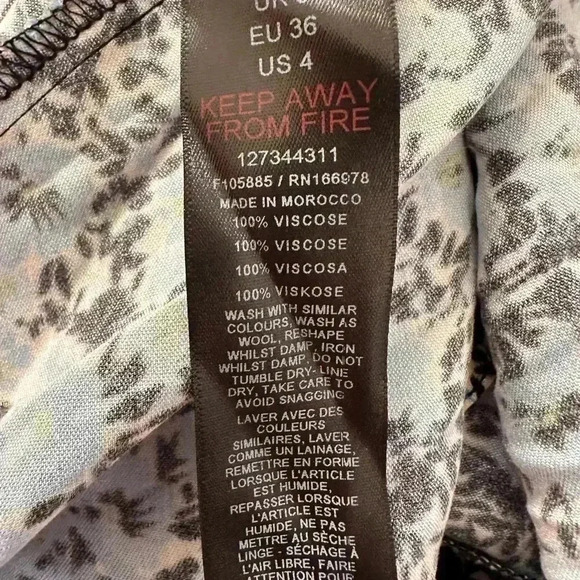 NWOT TopShop Blue Floral Romper - Picture 9 of 9